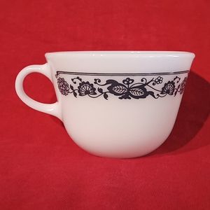 PYREX Old Town Onion Coffee/Tea Cup.